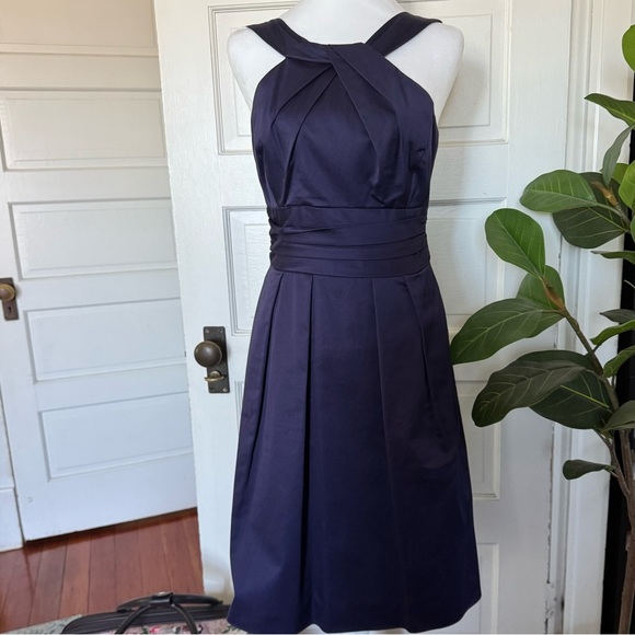 David's Bridal Dresses & Skirts - David's Bridal Plum Pleated Midi Dress with Pockets